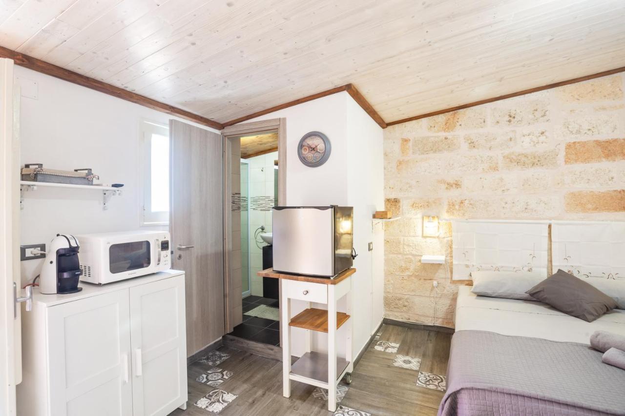 Апартаменти Tiny House 19 Terrace Aparment Поліньяно-а-Маре Екстер'єр фото